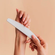 пилочный маникюр